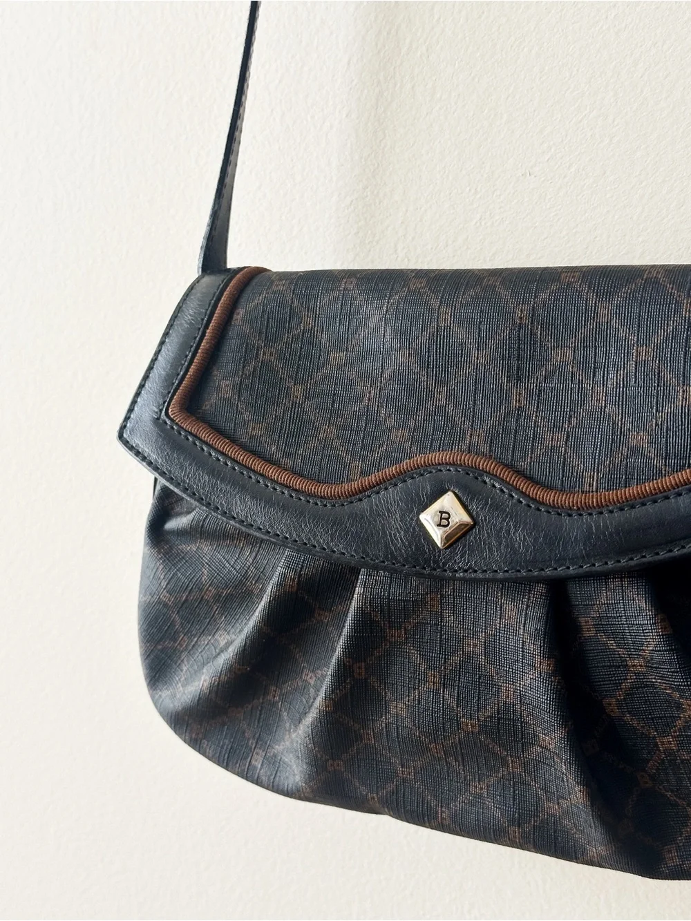 VINTAGE 1980s BALLY MONOGRAM BAG crossbody or clutch
